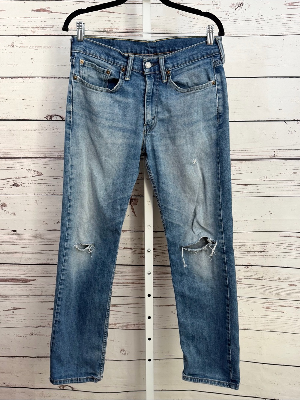 Levi's Men's Light Blue Distressed 514 Straight Leg Jeans Size 32/30